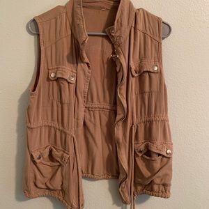 Entro Sleeveless Vest